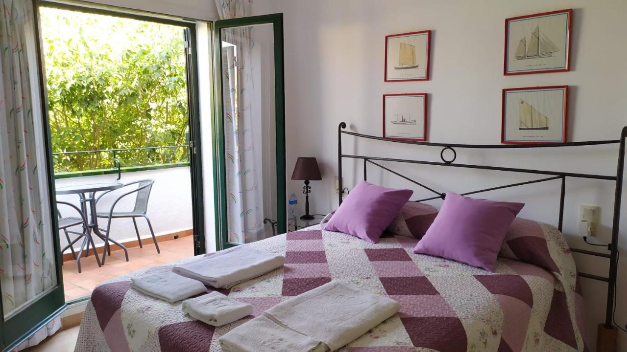 Magnolia, Habitacion Matrimonial Con Bano Uso Privado, En Casa Compartida Lejlighed Palafrugell Eksteriør billede