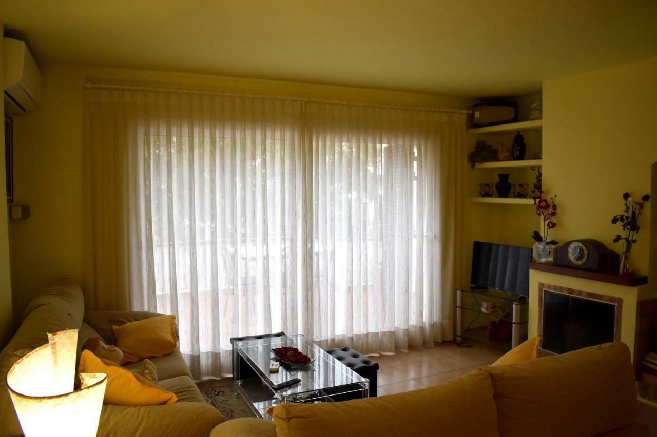 Magnolia, Habitacion Matrimonial Con Bano Uso Privado, En Casa Compartida Lejlighed Palafrugell Eksteriør billede