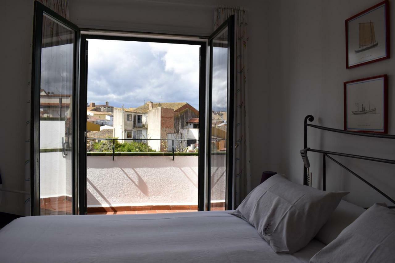 Magnolia, Habitacion Matrimonial Con Bano Uso Privado, En Casa Compartida Lejlighed Palafrugell Eksteriør billede