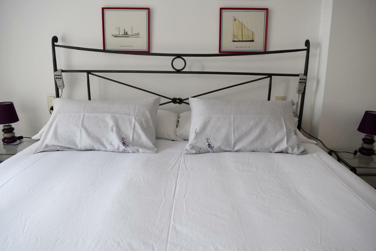 Magnolia, Habitacion Matrimonial Con Bano Uso Privado, En Casa Compartida Lejlighed Palafrugell Eksteriør billede